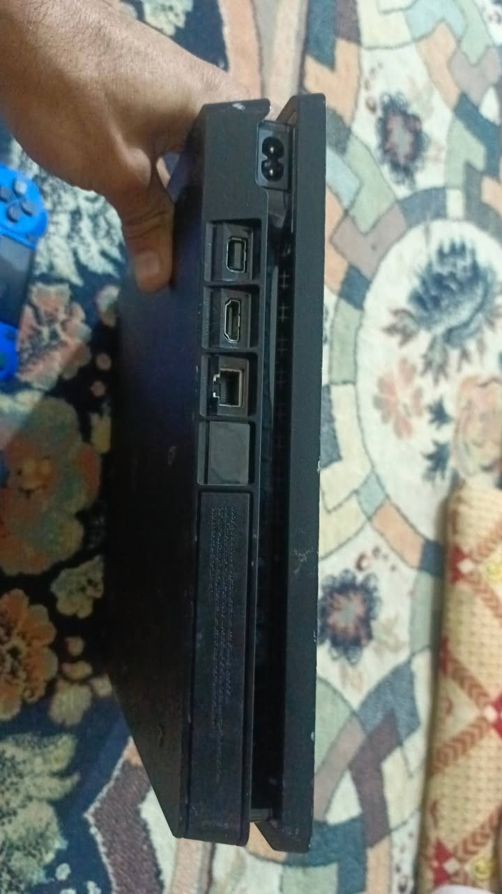 للبيع بلي 4 اخو الجديد قيم وخذ
***********
