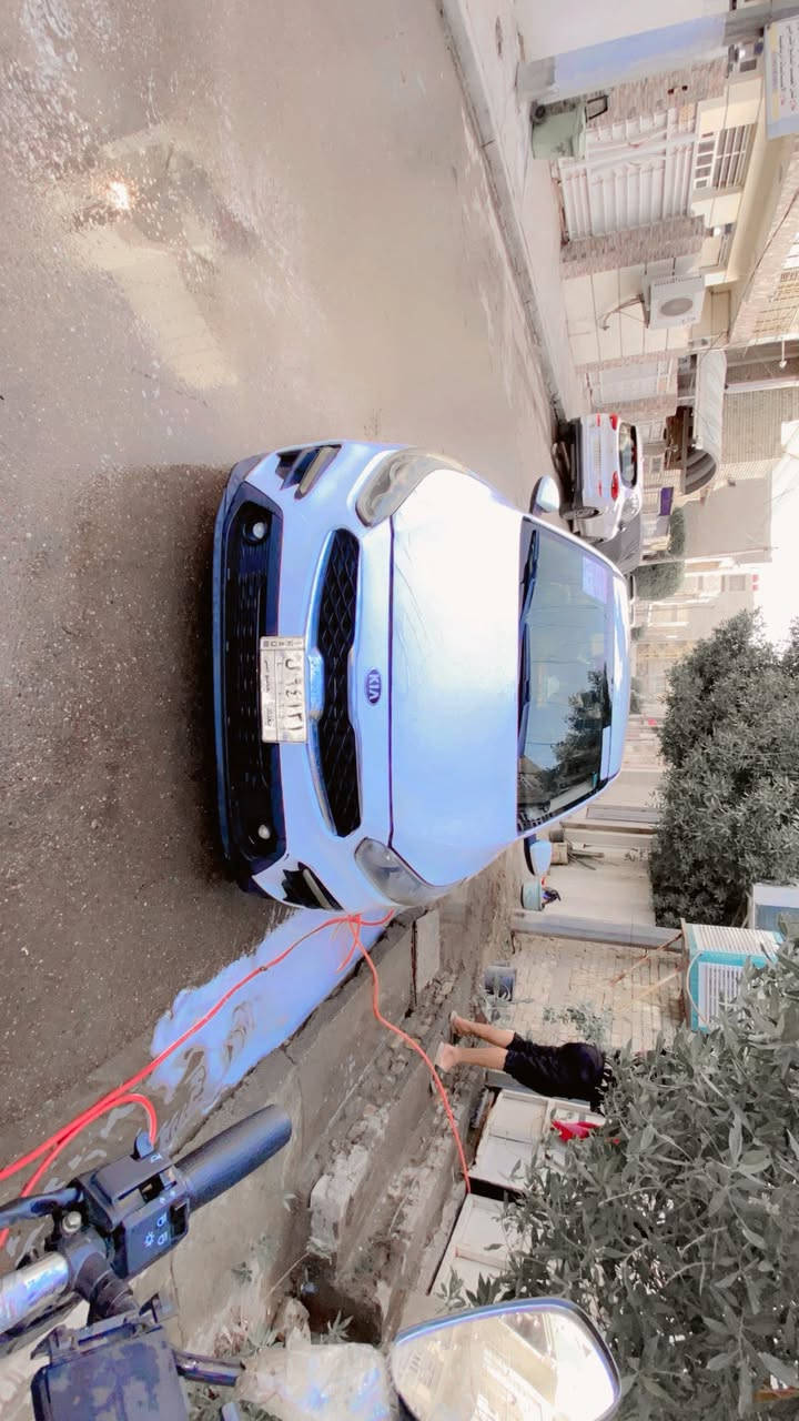 حلال للبيع خير من الله 
فورتي ١٩
أمريكي 
حادث بنيد و جاملغ قطعتين بس
وبيها بارد خفيف ما مسوي بل الهلال مال جاملغ خلفي 
ماسويته حتا لا تنحسب ضربه 
ماشيه ٨٤ ميل 
كير أي تي مو سفي تي 
السعر ١٣٧ وبيها مجال بصيط
للتواصل الرقم ***********
