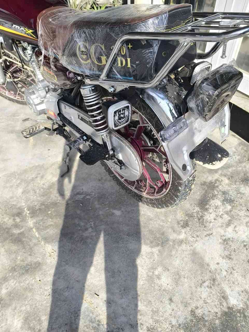 سلام عليكم دراجه نامي برو محرك200 موديل25جديد كلو شرط كهربائيات شغاله كلشي شغال تشغيل عن بعد سلف بصمات ثنين/السعر700وبي مجال مكاني حمام العليل قرية العريج شراي اتصل ***********
