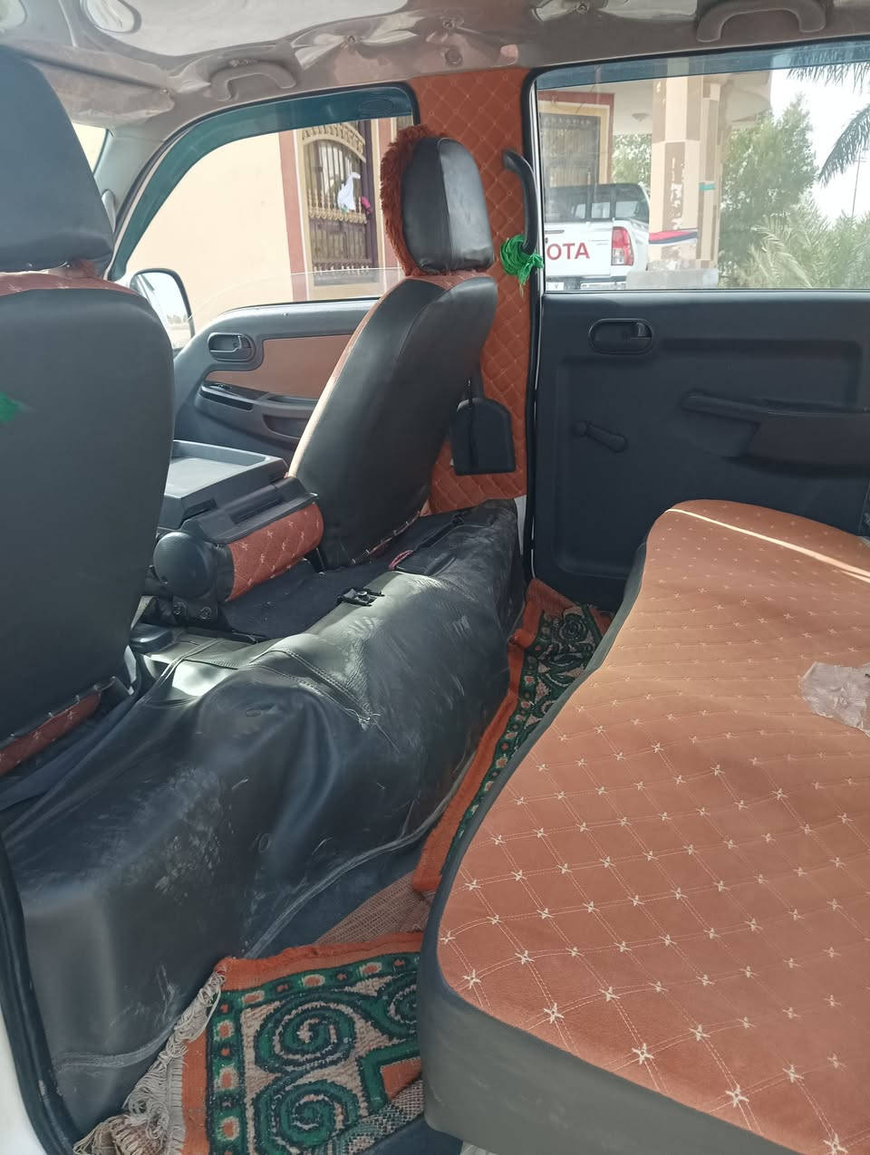 سلام عليكم سياره للبيع كيه دبل قماره موديل 2024رقم بغداد سعر خاص رقم هاتف ***********
