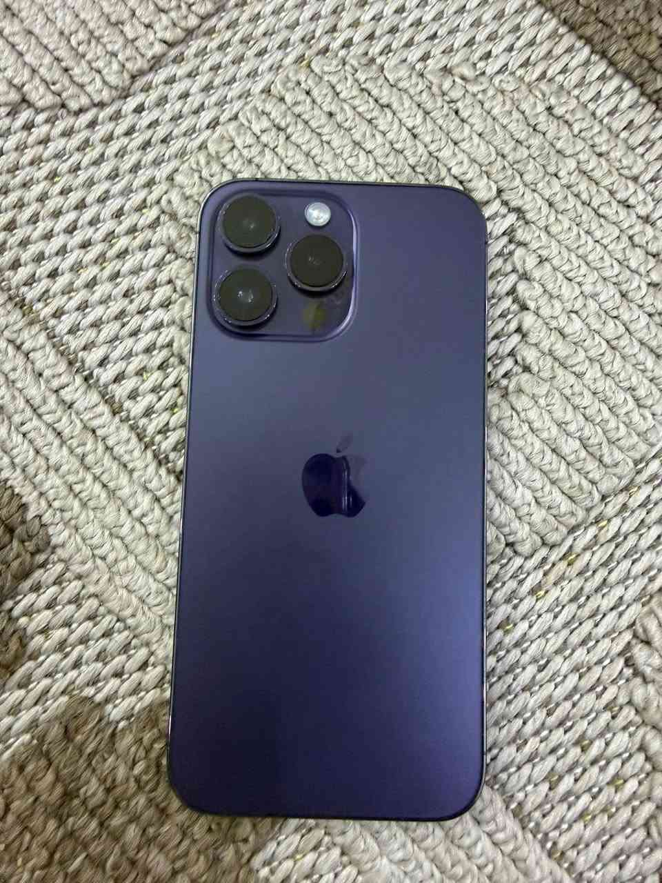 السلام وعليكم ايفون 14برو ماكس نضافة 100%بطارية 85الذاكرة256 السعر خاص ورجاءاً الما مهتم لا يفوت 
لل تواصل *********** السعر جوه سوك التليفونات
