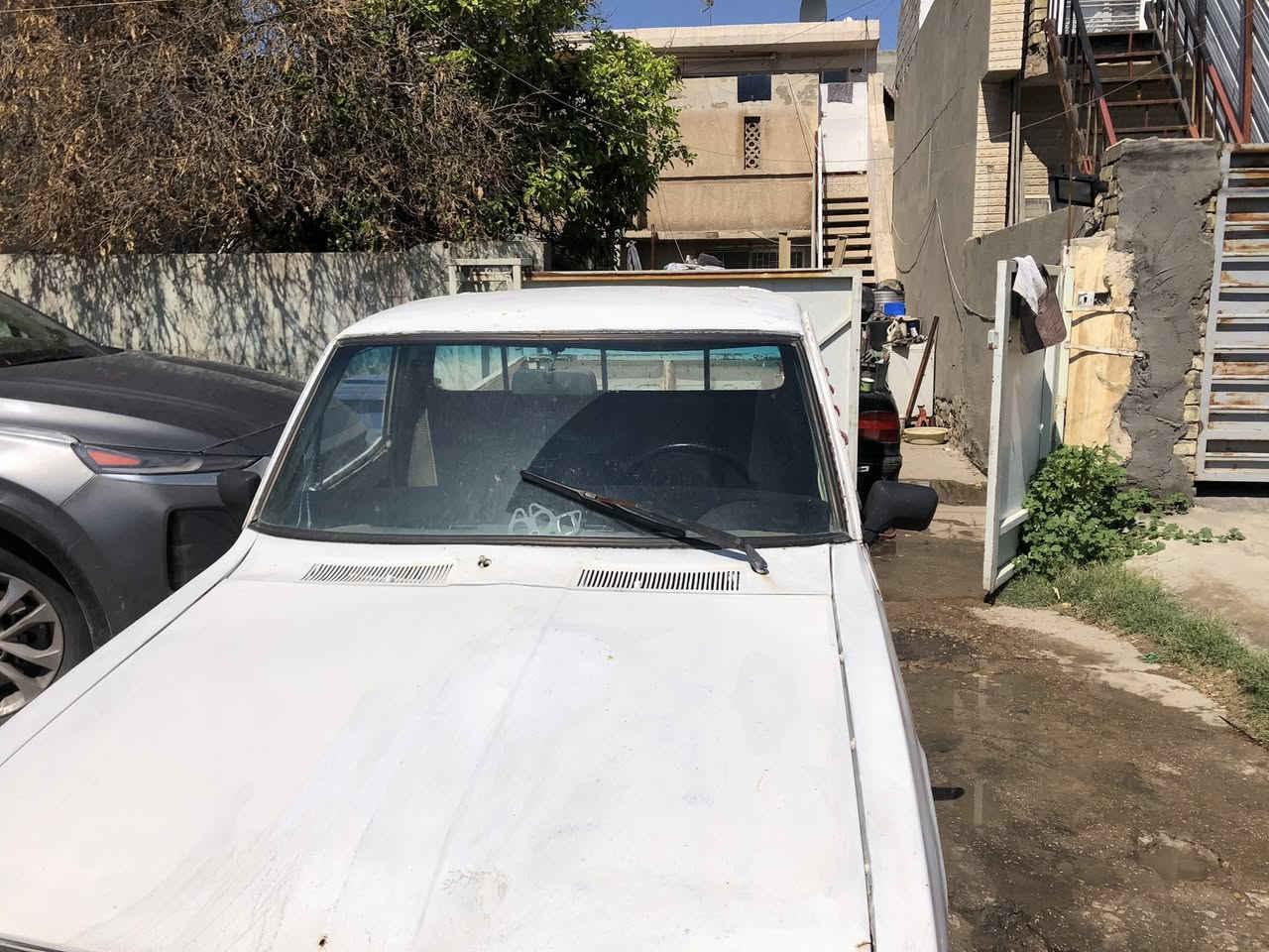 السلام عليكم شلون الشباب داتسن 1979 متروكه بس تشتغل مكينه وكير وإكسل كلش نظيفات تحتاج راديتر ومروحه السياره كلش حلوه مكانها العامريه للتفاصيل الاتصال على الرقم *********** علمآ ان السعر 17 ورقه بدون عمله ف الي تعجبه يتفضل يشوفه ومع السلامه
