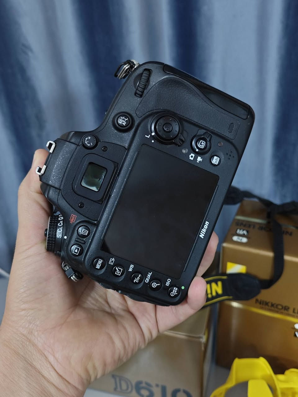 نيكون D610 فول فريم
عدسة نيكون الاحترافية 24-120 mm فتحة f/4
(مانع اهتزاز VR وعزل النانو). العدة كاملة بكرتونتها وأغراضها،
شترها 83 الف استخدام بيت تصوير منتجات 
نظافة 95 %
كربلاء .
***********
