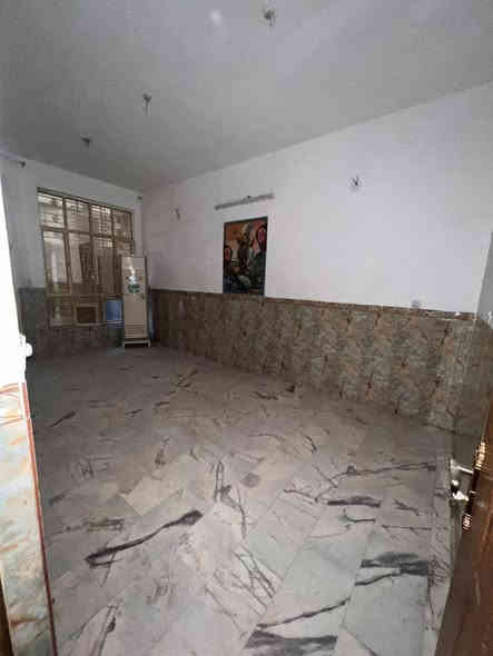 100 متر طابقين بلديات حي تراث شارع ١٢ متر البيت كامل منطقة كاملة الخدمات طابو سند ٢٥  سعر ١٦٥ للتواصل ***********
