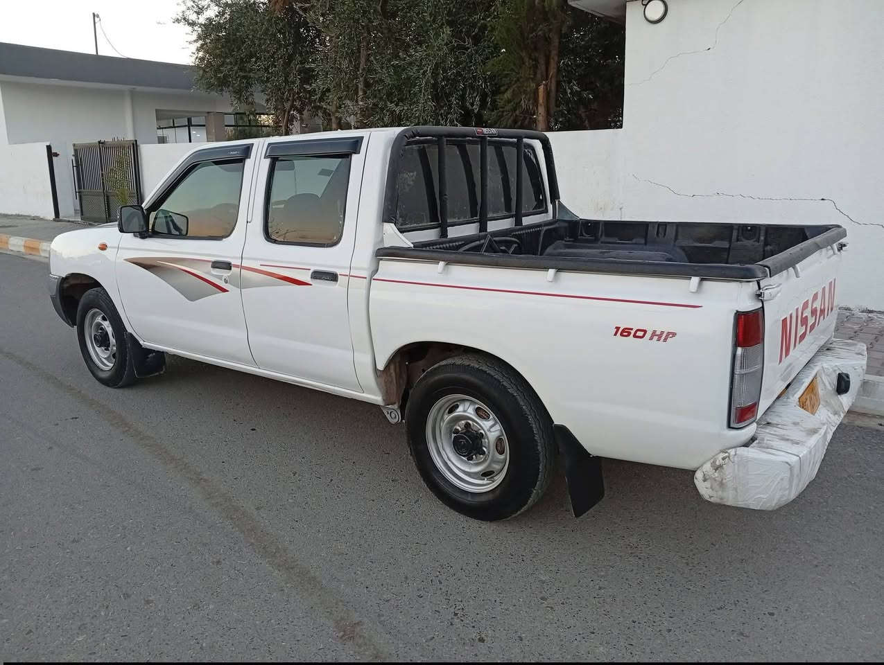 نیسان مۆدێل( 2008 )ساخ کتابی موزایدە ی ئە سڵی لە گە ڵە گێڕومە کینە وئە کسلی بە شە رتی فە حسی فیتە  چوارتایە وویلی لۆکی لە ژێرە کارە بای کامل مە زبوتە کوشنوگاعی تێگیراوە ناوبۆدی باخە ی شە ریکە یە هه موگیانی لۆکە کامل بۆیاخ لە سە رساخی زە ڕبە ولێ دراوی نیە مالی دۆستە 73گڵاوکە مێک مە عامە لە موشتە ریت تە لە فون بکەناونیشان بازیان***********
