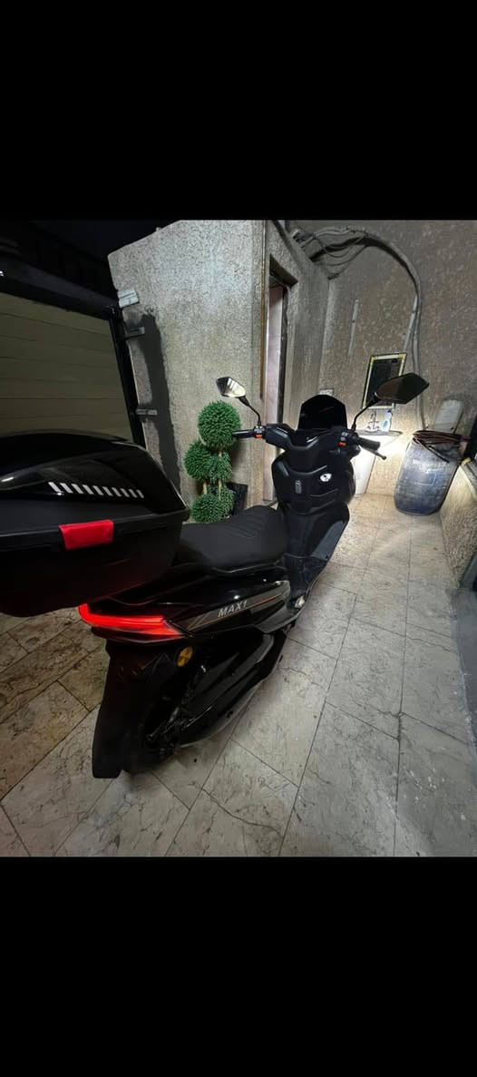 السلام عليكم
دراجة شحن تي ماكس 
الدراجه نظيفه 
مدة الاستعمال 6 اشهر ونص
بطاريات ليثيوم
المكان بغداد
للأستفسار ***********
