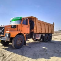 فالفو للبيع موديل 82 مجموعه النكي مكينه ان10 كير 4&4 تخم تاير تبريد ثل...