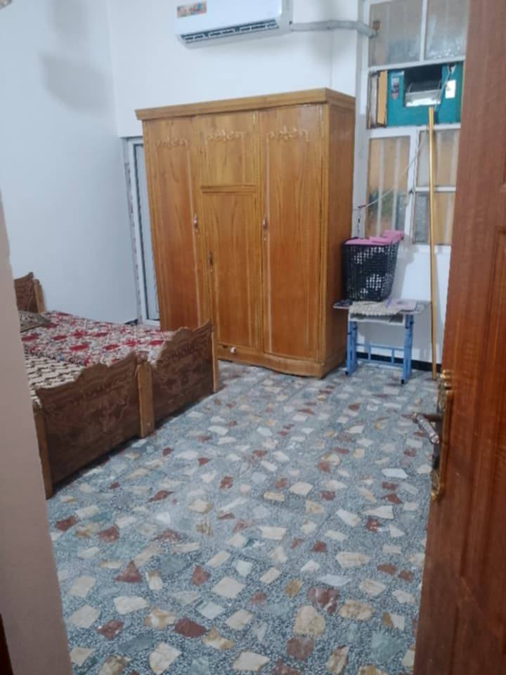 بغداد حي اور
غرير شارع ظغط قرب قاعه امراء 200متر
سعر 115مليون
منطقه كلش حلوه سند 25
مجاري مي كهرباء
تبليط جاي يشتغلون بي
*********** تواصل ع رقم فقط
