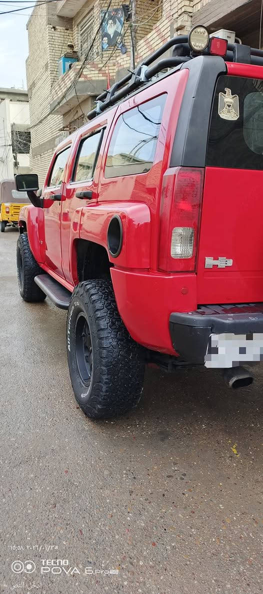 السلام عليكم 
همر h3  موديل 2007 
رقم بغداد الدولي جديد 
نضيفه جدا السياره 
صدر امامي جديد 
صدر خلفي جديد
عبوة فيت بم + بلكات+ مجاول + نوزلات كلهن جديد مع عبوة فيت بم احتياط
راديتر ماء جديد+ واتر بم جديد + ماء احمر 
منظومة التبريد كوله نضيفه جدا وشغال التبريد ثلج
شاشه اندرويد بيه 
السيارة بيه ضرر جاملغ امامي ايمن من الداخل شي بسيط 
تايرات كودرج جبلي تخم جديد مع السبير 
دسكات تخم جديد 
مشط ستيرن جديد 
باتري جديد 
 شد مروحه كهربائية عاصفه للراديتر 
اضافة مراوح ثنين اماميات مع التبريد 
لايت منظومة زنون + بلوجكترات منضومة اوسرام
اضافة سيباية سفاري 
داخل السيارة نضيف جدا 
محرك وكير مكفولات 
السيارة مصبوغة عام اثر جراد وشومات جانن عليه والتصوير قبل الصبغ موجود مكفوله من الحادث القوي 
،،،نواقص السيارة،،، 
  ABS بي خلل

بولبرن رولة قايش الداينمو بيه صوت جرشه

رايده ب١٠٥ وبيه مجال للشراي
مكاني بغداد حي اور 
*********** بغداد, العراق
