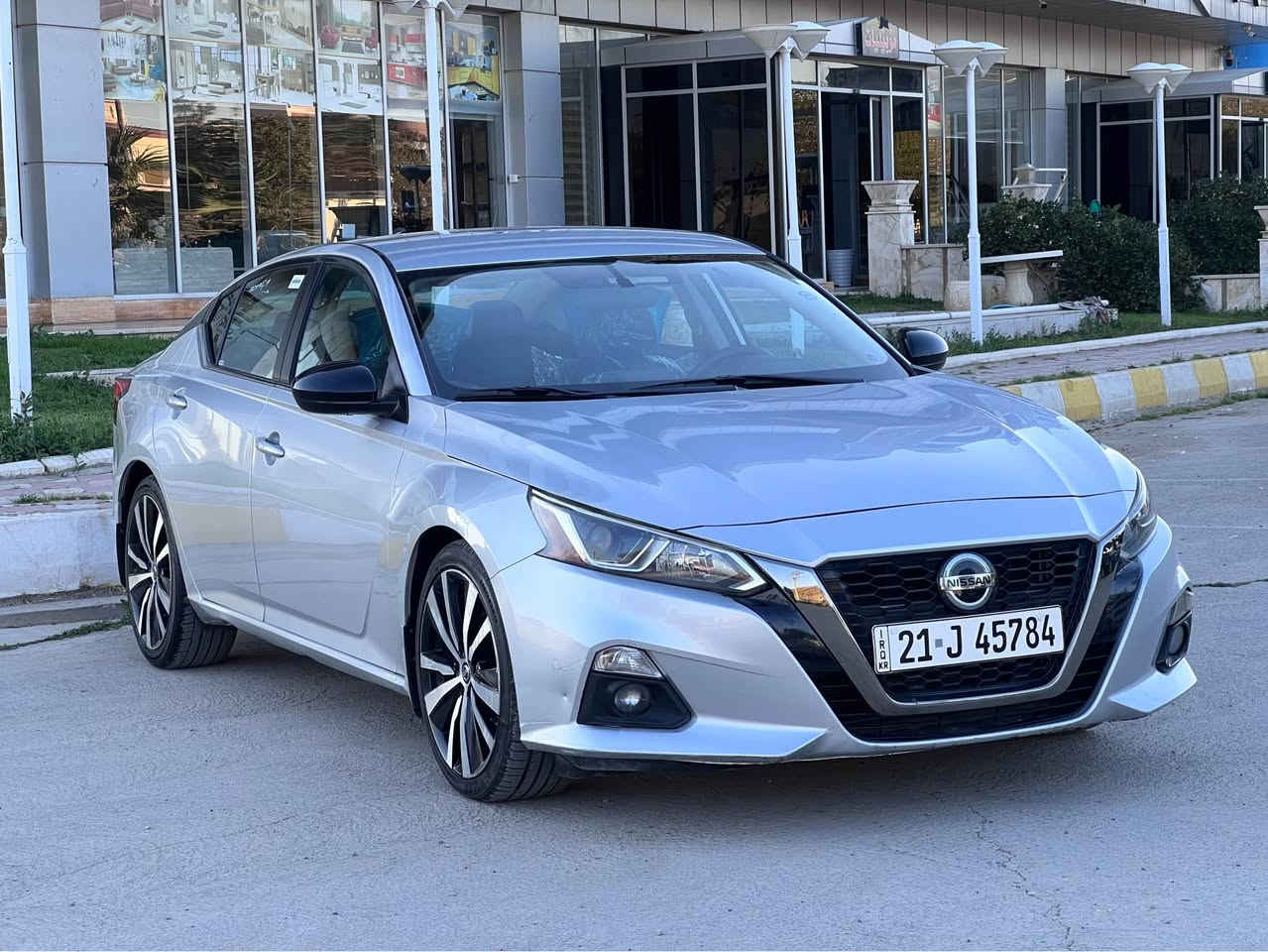 نيسان التيما 2019 SR
بونيت و جاملغي بو ياخه بي ناو گرتن
مواصفات SR
گير و مكه ينه ي به شه رت بي كرانه وه
سو نه رو حاديسه ي داناراوه 
سنه وي تازه يه تاكو 2031
نمونه له جواني 
137$مجالي تيايه
*********** كالار, السليمانية
