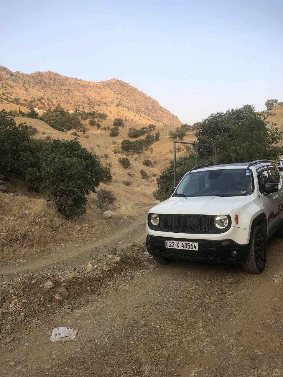 جيب رينيجد ٢٠١٦ ترايل هاوك
رقم اربيل دولي مكان سيارة سليمانية
بيها ثلاث قطع بدون دواخل موضح بالصونار
محرك مفتوح للكازكيت 
كتبت كل شى عن سيارة و سعرها ١١٠ و بيها مجال شراى يتواصل على واتساب ***********
