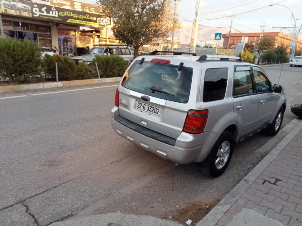 بەناوی خودا
فۆرت ئیسکەیپ زۆجوان،مۆدێل،2011
250 هەزارڕۆشتووە،،،،سۆنەرم داناوە
فول مواصفات،ئۆتۆماتیک، سڵاید، ABS
کۆدی دەرگا،توڵی سەقف،جڵد،جام کارەبا، ئاوێنەکارەبا، 4تایەی لۆکی لەژێرە
گێڕومەکینەی نەکراوەتەوە،سەنەوی تازە،تا 2029تەنها 2پارچە بۆیاخی هەیە
 بێ تەقەوڕەقە بێ مەسرەف
ماشاءاللە لەسەردەقی شەریکە ماوەتەوە
***********،،،،،نرخ،،،118$قفل
***********،هەڵەبجەی شەهید
تێبینی سۆنەرم داناوە حلبجة, السليمانية
