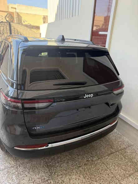 جيب كراند  شيروكي 2025

بانزين + هايبرد + شحن منزلي

المسافة المقطوعة:   الف ميل فقط  يعني زيرو

السيارة بدون حادث كلين يعني شخط ما بيهه حالهه حال الخليجي

    

🚨 فول 1/1

1.  3 شاشات

بانوراما طكتين

2. بصمة

سستم صوت Alpine

3. تشغيل عن بعد  

5. كشنات جلد

6. كشن السايق ميموري

7. كشنات كهرباء

8. صندوق كهرباء

9. حساسات خلفية

10.  3 قطع تبريد

11. اشاير بالمري

12. رادار أمامي

13. رادارات 360

14. ثلاث وضعيات قيادة

15.  نظام اختيار الباتري او بانزين

16. كير ماوس

17. نظام منحدرات

18. هيتـرات بالكشنات

19. ويل كب كروم

20. لايتات لد

21. بكلايت لد

22. كشافات

23. بصمة أبواب

فول مواصفات 1/1   

🚨المكان  بغداد البياع 

السعر:390

للاتصال ***********
