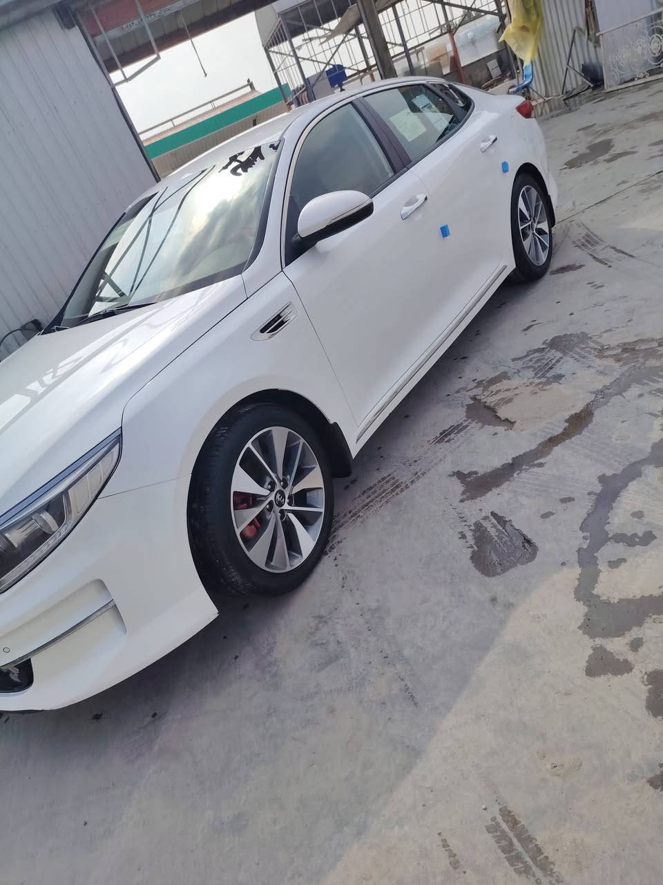 السلام عليكم كيا اوبتيما موديل 2018 تحويل مباشر بسمنه رقم واسط مكفوله كفاله عامه خليجي دواخل صاج لونين شاشه جبيره ويل كب كروم السياره فول مواصفات بصمه جنطه ذكيه تفتح عند الاقتراب تبريد خلفي امامي هواي بيها مواصفات السيارة جديده وكفاله عامه من كلشي شرط الفحص بسميمكان السياره الناصريه المركز االسعر 178 بيها مجال بسيط بصمه اوباوب بردات خلفيه بلاد سبير منازل مكينه كير حداديه تبريد كله مكفول تخم تاير جديد ستخدام شخصي اتصل وتدلل ***********
