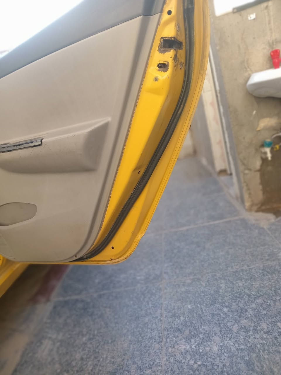 بي واي دي  G3 
2013   بابل مكاني  بابل 
مصفره هيئه رايدها ب38 وبيها مجال 
مصبوغة حزام اثر جراد وخياس 
وبيها ضربه بجهة العبري فقط البراكيت 
السياره مكينتها تنفخ ابيع گايمه 
اتصل وتدلل ***********
