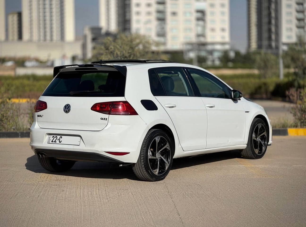 ‎کوردی / عربی 

‎بسم الله الرحمن الرحيم
Golf 2017 tsi 1.8 turbo 

سەیارەیەکی گەنجانە و عەمەلی و زۆر بەقوەت 
مەکینە ٤ پستۆن ١.٨ تۆربۆ 🚀 گێڕو مەکینە بە شەرت
سەنەویو رەقەمی تازەیە تا ٢٠٢٧ و بە ناوی خۆمانەوەیە 
١٣٠ هەزار کیلۆمەتر ڕۆیشتوە 

نرخ 💵(( 119 )) 💵وەرەقە و معامەلە 

مواسەفات: 
‏Golf Tsi 1.8t 2017 model S
فول مواسەفات پانۆراما بەصمە 
ئاوێنەھیتەر ئاوێنە ئیشارەت ڕاداری تەنیشت  
ڕاداری دواوە کوشن جڵد و ھیتەر و کارەبا
چوار جام ئۆتۆ شاشە  کامێرا کارپلەی 
گێڕ تۆماتیک+شەفت+عادی+سپۆرت
تەبرید مەرکەزی داشبوڵ سەلاجە
لایت و بلاجکتۆر LED
زۆر مواسەفاتی تر…

گێڕ و مەکینەو کارەبایی و تەبرید و تەحویل و غەرامە بەشەرت ✅

سەیارەکە دەعمێکی خەفیفی هەیە تەنها چەمەلغی سایەقی گرتوە سنوق و بۆنیت تەنها پەمپە 
٢ پەڵەی بچوک ساردی هەیە 

ڤیدیۆی کاملی سەیارەکەم لایە کڕیار داوا بکات ✅

📍شوێن : سلێمانی 

☎️ ***********
ڤایبەر و واتسئاپی لەسەرە 
——————————————————————
Golf tsi 2017 1.8 turbo 
ماشاءالله سيارة عمليه و شبابيه و قويه جدا 
محرك ٤ سلندر ١.٨ تيربو 🚀گير و محرك بشرط
رقم جديد و سنوي جديد ٢٠٢٧ و تحويل مباشر 
١٣٠ الف كيلومتر ماشي ..

سعر💵 (( 119 )) 💵ورقة و بيها مجال 

مواصفات:
بانوراما و بصمة و شاشة 
٣٦٠ درجة رادار و حساس 
كاميرا و كاربلاي بلادي 
كشنات جلد و كهربائي و تدفئة 
گير أوتوماتيك و عادي و سبورت
تبريد مركزي و دشبورد ثلاجة 
لايت LED و بروجكتر 
بعد هواي مواصفات….

گير و محرك و تبريد و كهربائي و تيربو كلة بشرط✅

سيارة بيها حادث خفيف لل جملغ امامي سكن 
بدون دواخل  و بنبد و سندوق بخ اميريكا 
و بي مكانين صغير بارد 

عندي فيديو كامل سيارة شراي آطلب ✅

📍عنوان: سليمانية 

☎️ ***********
فايبر و واتساب موجود السليمانية, العراق
