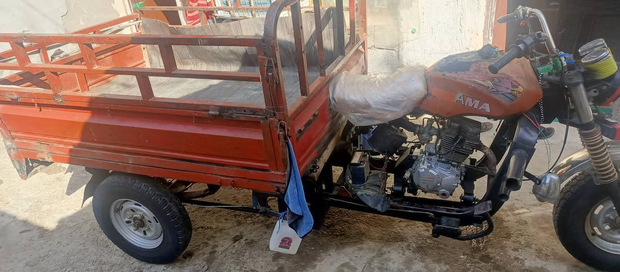 سلام عليكم ستوته البيع اوباما مديل 18 اوراق كامله اصوليه  شغاله كامله كهربايات جدد ضفيره كامله ستوته خير من الله مابيها اي نقص بس ترتيب السعر 750اوبيها مجال قليل ***********مكان بغداد الحسينيه مال راشديه
