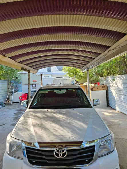 سلام عليكم عندي سياره للبيع تويوتا موديل 2013 رقم ديالى دولي كير وتماتيك سياره فورويل جديده وحلوه كوتي ماشي 110الف عنوان بغداد ولشراي يتصل على الرقم ***********
