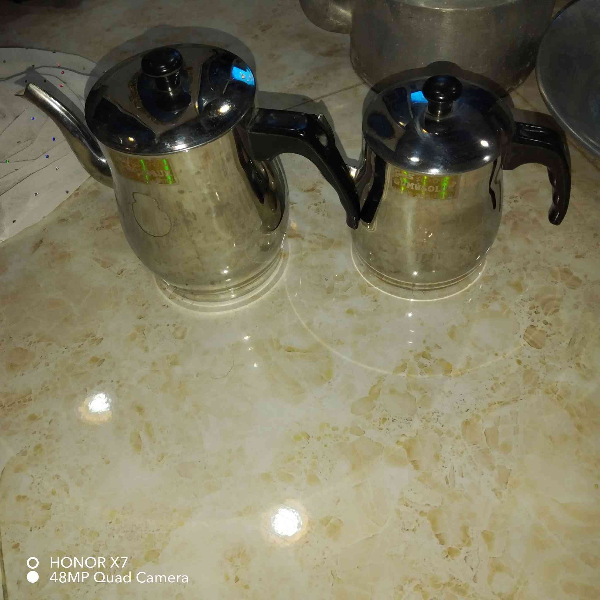 قوري عدد ٢ استيل الثقيل الأصلي جديد ما مستخدم حتى الورقة علينو وحتى الختم بينو السعر ٢٥ وبيهم مجال سفرطاس استيل الثقيل الأصلي فناجين ومنسف فافون ثقيل سعر ٢٠٠٠ فناجين كلهم ب٢٠٠٠


**إذا كنت صاحب هذا الإعلان وتريد حذفه لأي سبب، رجاءا أرسل رسالة إلى الدعم الفني**