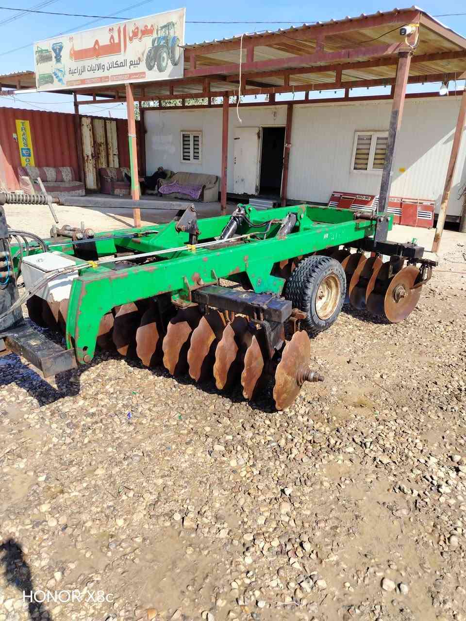 للبيع دسك البير حجم 24 جاهز الشغل العنوان واسط العزيزية معرض القمه ***********
***********
