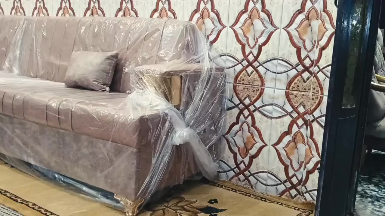 سلام عليكم
ديوان 10مقاعد تزكام جديد تفصال خشب بلوك اسود 
ما مستخدم ابد جبته وما كفه الاستقبال 
مكاني بغداد 
ماخذه 450. 
ابيعه 350 جديد ولا مفتوح الشراي يجي خاص او وتساب ***********
