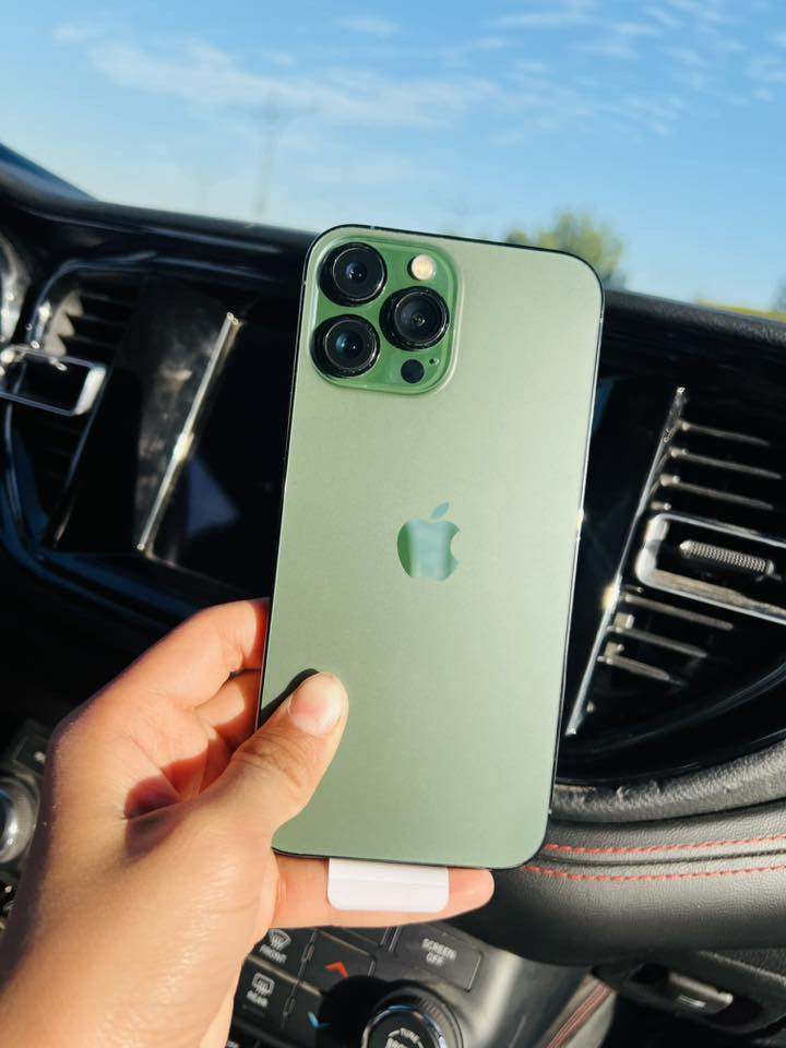 سلام عليكم أيفون 13برو ماكس ‏ لون مميز زيتوني
‏الذاكرة 256 البطارية 87 بلادي جهاز كله بلادي أخو الجديد معنى الكلمة نظافة 100% 100 شخط واحد ما أبي لون مميز جدا جديد معنى الكلمة المكان الناصرية المركز قرب شارع يا حسين شراء يجي خاص ***********￼
