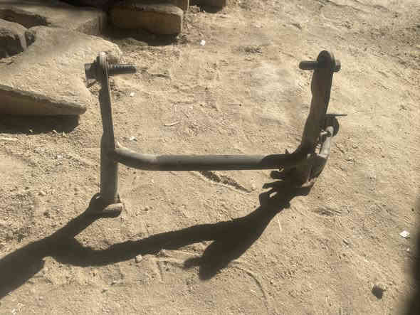 مكاني سوق الشيوخ غراض تفصيخ وكلهن شغالات
دبلات منغولي ب 15
اف ام ب 15
كابريتا تفصيخ ب 20 
ستان نص ب 10
عقل اصلي ب 20
راجز سلف ويا الصينيه ب 7 
بوشه اصليه تفصيخ ب 15
الخاص مفتوح وهذا رقمي ***********
