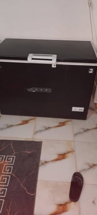 مجمده جديده كلشي مابيهه  للبيع ٢٠٠ /٠٧٨٠٩٦٧٧٤٣٩
