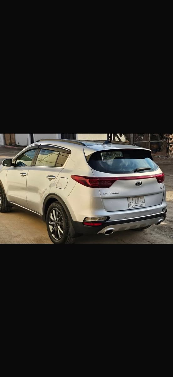 2020 Kia Sportage S Nightfall Edition
وارد امريكي جميع الأيرباكات سليمة
السيارة فول مواصفات
بصمة تشغيل
هاند بريك كهرباء
تحديد مسار
مانع انزلاق
قيادة ذاتية
رادار امامي
رادار جانبي
لايت LED
مراية وسطية اوتودم
مقعد السائق كهربائي
شفتات سترين
ستيرن رياضي D
بانوراما
اوتو هولد
كشنات جلد
شاحن وايرلس
مري كهرباء
قطعتين تبريد
تبريد بيانو
داخل السيارة بيجي مع بيانو بلاك
تدفئه مقاعد
محرك2400
نظام نزول منحدرات
3 انظمة قيادة Normal-Eco-Sport
حادث السيارة فقط جنطة ومرجعه نفسه
السيارة ماشية 37 الف ميل
العنوان:الحلة-شارع أربعين 
السعر:  175$
للإستفسار:***********
