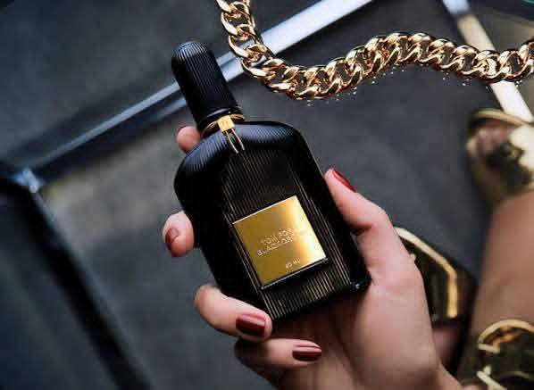 السلام عليكم
🔴 عطر Asrar GOLD من LOUIS VAREL      

🔵 بديل راقي للماركة TOM FORD BLACK ORCHID 

فرنسي 🇫🇷 

السعر / 33 الف 

العطر جديد غير مستخدم ✅ 

للحجز راسلونا على الخاص ✅✅✅


**إذا كنت صاحب هذا الإعلان وتريد حذفه لأي سبب، رجاءا أرسل رسالة إلى الدعم الفني**