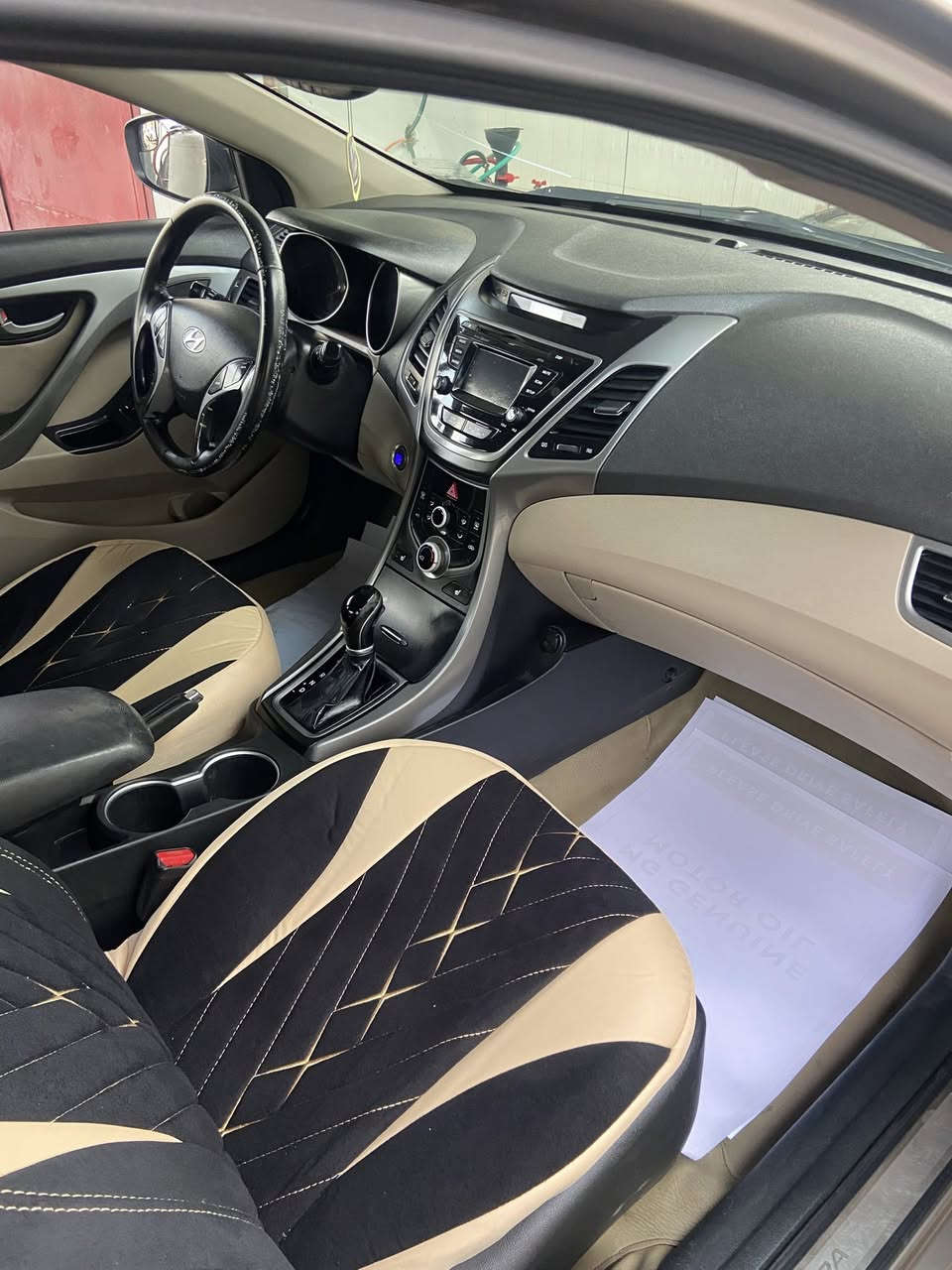 السلام عليكم 
النترا وارد طابه كلين 
بيها ٥ قطع صبغ بدون حادث 
السياره فول مواصفات ١/١ 
ماشيه ١٣٠ الف قابل للزياده 
السعر ١٠٨ 

مكان السياره بغداد 
***********
