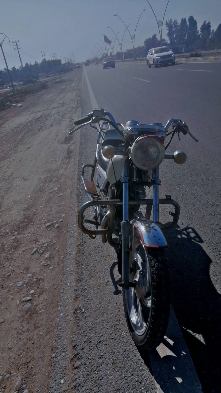 جوندة 2017 كلك للبيع دراجة حلوة مرتبة مكينه خرسة كلش ناعمة كهربائيات كاملة سلف هندر كلة شغال اشاير شغالة لايت امامي وبگلايت شغال نقص باتري فقط باتريها تعبان شوية دراجة رايدها 350 وبيها مجال بسيط جماعة 250  لا تعبون نفسكم مابيع مكان دراجة ديالى هبهب شراي تعال خاص


**إذا كنت صاحب هذا الإعلان وتريد حذفه لأي سبب، رجاءا أرسل رسالة إلى الدعم الفني**