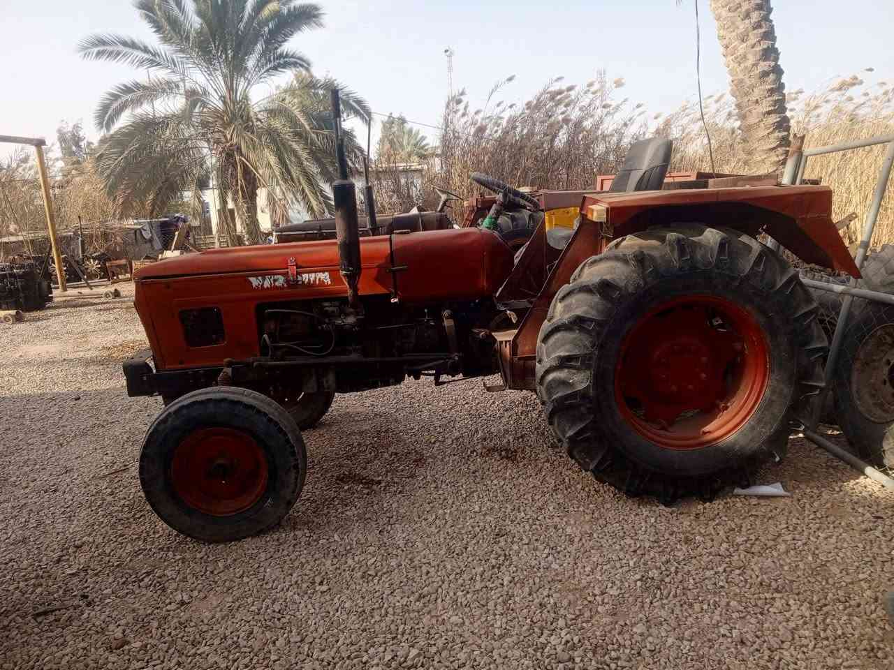 للبيع لببيع كاروبه عنتر اصولي باسمي رقم انكليزي واسط   سنويه 30موديل 83 كامله وجاهزه خرماشه فدان وعربانه  جاهزه كهربائيات شغاله باتري جديد تايرات جدد بم جديد# ملاحضه مسجله حصه گاز # مكاني ديوانيه قضا غماس  سعر7 مليون ونص وبيه مجال لشراي اتصل وبيك خير ودلل ***********
