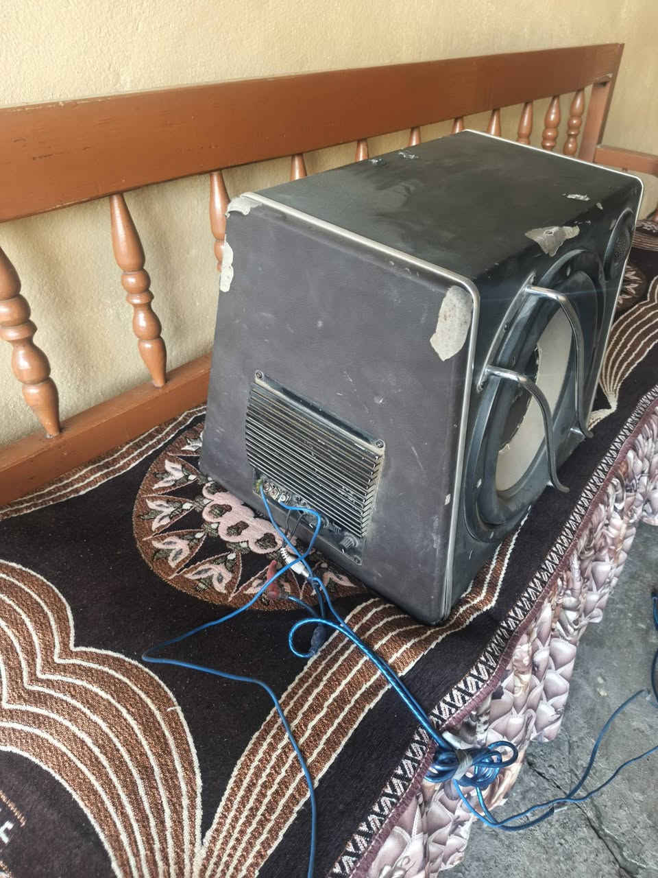 السلام عليكم مضخم للبيع شرط الفحص
صوط دمه فول 1400واط ياباني سعر 125بي مجال


**إذا كنت صاحب هذا الإعلان وتريد حذفه لأي سبب، رجاءا أرسل رسالة إلى الدعم الفني**