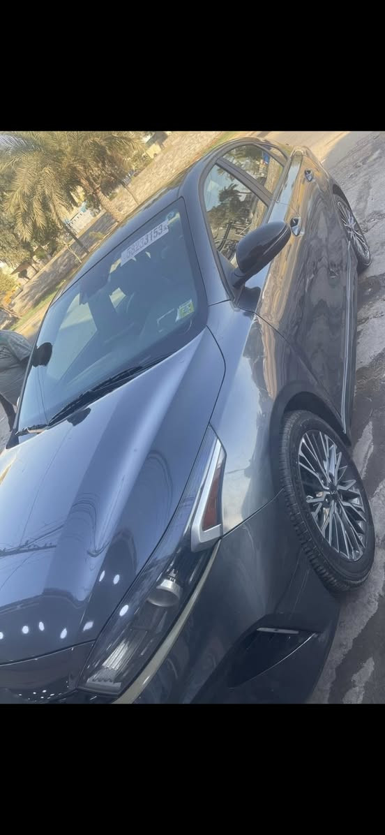 فورتي 2022 جيتي لاين
السيارة باسمي شخصيا تحويل مباشر 

فول مواصفات ماعدا الفتحة

شاشة كبيرة ابل كار ✅

تحديد مسار ✅

بصمة تشغيل ✅

بصمة ابواب✅

اشارة ترحيب✅

تشغيل عن بعد✅

اشاير بالمري✅

توقف ذاتي✅

رادارات 360 درجة✅

صندوق ذكي يفتح عند الاقتراب✅

لد امامي خلفي✅

محرك 2000 دوش المرغوب✅

ارضيه مغلفة ✅

ماشيه 38

مابيها اي نقص السيارة 

حادثها فقط جاملغ خلفي يعني قطعه وحده صبغ وبيهاربارد بسيط بين الباب والجاملغ

والجاملغ الامامي

كير ومحرك ع وضع الشركة

صور الحادث والسونار 

بدون ايرباك كله سليم

مكانها الفلوجة
او بغداد الدورة

***********

سعرها 143 وبيها مجال بسيط
