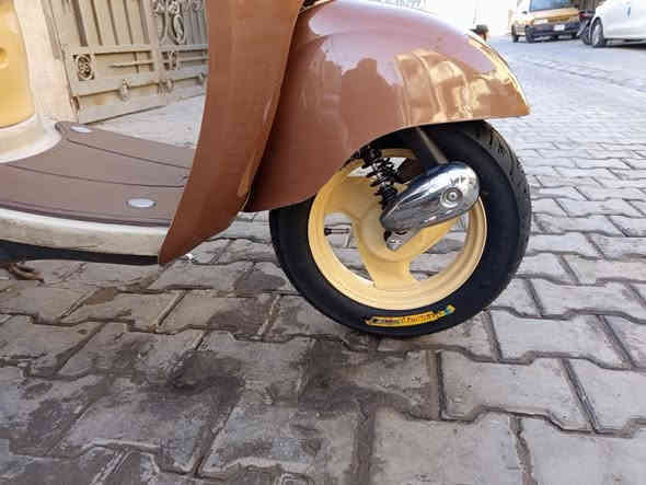 سلام عليكم ..عبد الحليم مجدده  للبيع شغاله ناعمه ولدراجه نضافه كدامك محرك مبدل بوش اوبستم اوتخم بولبرنات اكسل اخرس تخم تاير اشاير لايت كيجات مابها نقص  السعر 450مكاني بغداد ***********
