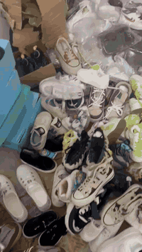 أحذية أطفال • جملة • توصيل مجاني