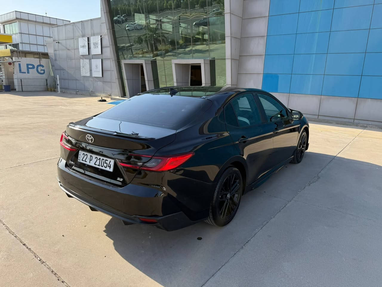 toyota camre 2025 se
المسافة :33761 الف فقط

الاستفسار:***********📞📞

حجم المحرك : 2.5L هايبرد
المواصفات SE 
بصمة تشغيل
سلايد
شاشه كبيره كار بلي(شكل الجديد الطويل )
(REMOTE START) شغيل عن بعد
كاميرا
(AUTO START) اوتو ستارت
(AUTO STOP) اوتو ستوب
رادار امامي (تحديد مسار)
رادار جانبي (نقاط عمياء)
رادار خلفي (التحذير من الاصطدام)
حساسات امامي
حساسات جانبي
حساسات خلفي
مانع انزلاق+ABS
(ECO) نظام
(NORMAL) نظام
(SPORT) نظام
كير شفتات استيرن
نحكيم استيرن
استيرن هيتر
كشنات جلد
كشنات كهربائي
كشنات هيتر
تبريد مركزي
لايتات (LED) عدسة زينون
بكلايتات (LED) بلادي

جاملخ مصبوغ باب بدل بيلادي شويه دواخل 
ارباك ستيرن رجح بيلادي 
الستفسار؛؛ ***********📞📞
