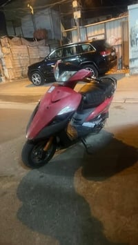 شباب دراجه ثعلب للبيع او مراوس بدراجه ثانيه دراجه كامله نقصها بس عداد ...