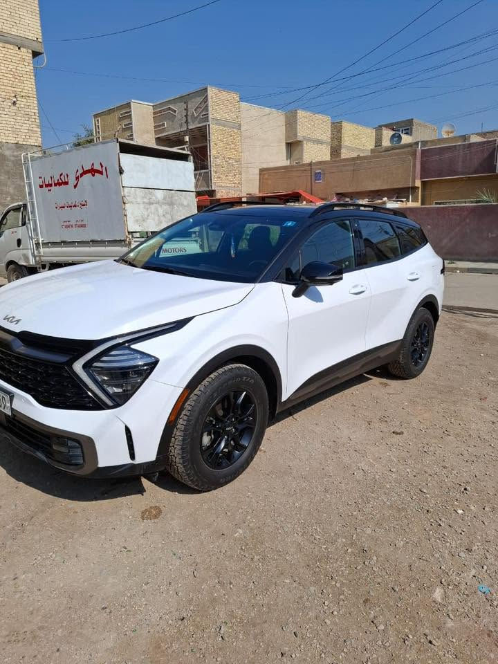 * كيا سبورتج X-Pro Prestige أو Prestige 2024
فول الفول 1*1 مواصفات كاملة
محرك 2.5L GDI
قوة 187 حصان
جير أوتوماتيك 8 سرعات
دبل AWD دائم
وضعيات قيادة متعددة (Sport / Smart / Snow / Terrain)
دفلوك وسطي (Center Lock)
جنوط 17 إنج خاصة X-Pro مع إطارات All-Terrain
فتحة بانوراما
شاشة عدادات رقمية 12.3 إنج
شاشة معلومات وترفيه 12.3 إنج
Apple CarPlay
Android Auto
كاميرات 360 درجة
كاميرات بالنظام الجانبي عند تشغيل الإشارة
رادار أمامي
رادار الحفاظ على المسار
رادار النقطة العمياء
مثبت سرعة ذكي
فرملة طوارئ أوتوماتيكية
حساسات أمامية وخلفية
باب خلفي كهربائي
تشغيل بصمة
دخول ذكي بدون مفتاح
مقاعد جلد
مقاعد أمامية كهربائية
تدفئة مقاعد أمامية
تبريد مقاعد أمامية
تدفئة مقود
شاحن لاسلكي
إضاءة LED كاملة
سقف أسود )
ممشى 34 ألف
وارد أمريكي
السعر المطلوب 215 ورقه
راسلني ادزلك حادثها
***********
