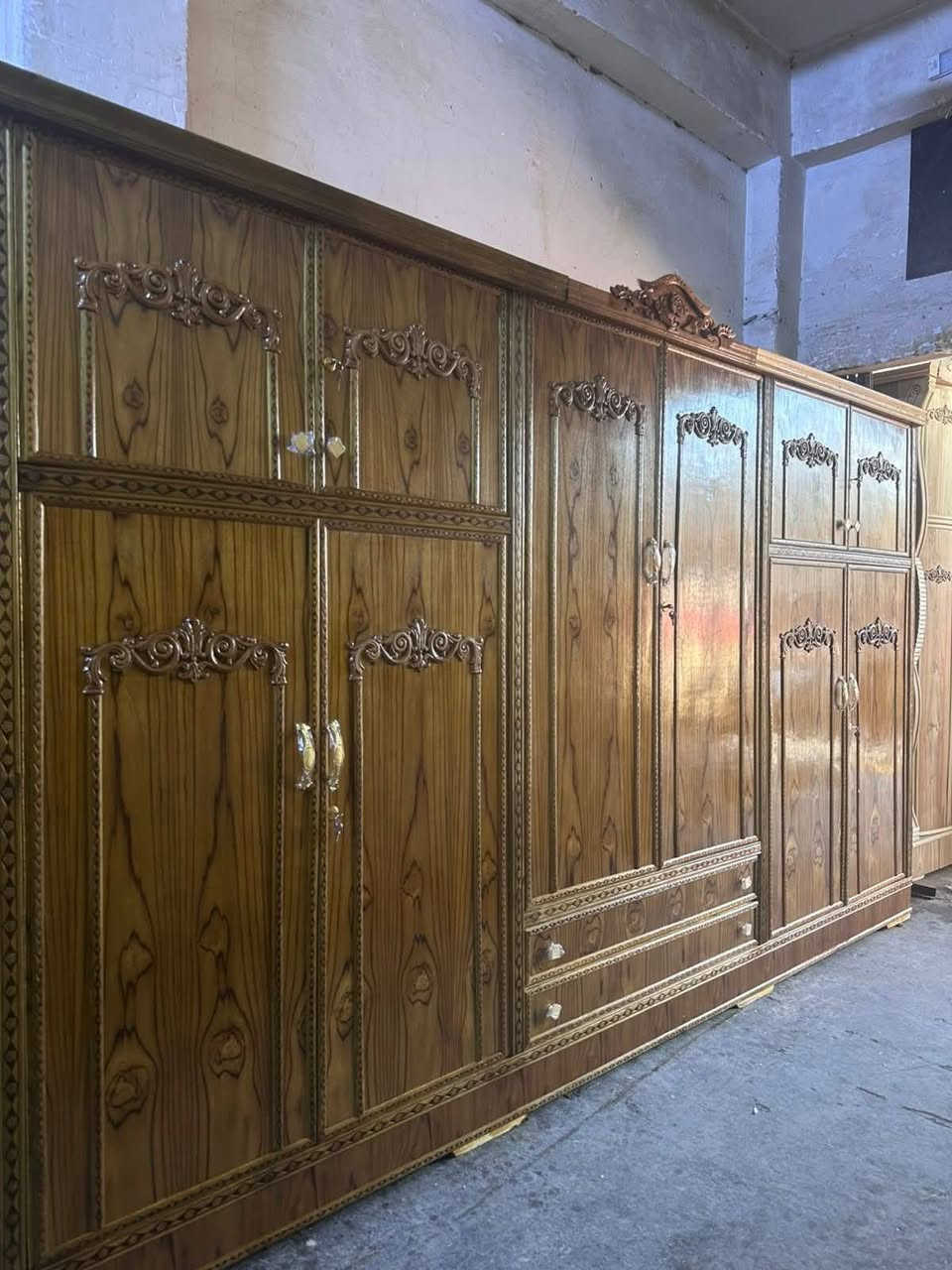 ***********عروضنا وشغلنه المعروف 
كناتير نجاره عراقي ضهر براغي جرجوبه
كنتور 2 باب 190 😍
كنتور 3 باب 280 😍
كنتور 4 باب 330 😍
كنتور 5 باب 385 😍
كنتور 6 باب 430 😍
بوفيات وغرف وكلشي متوفر وتدللون 
‏
