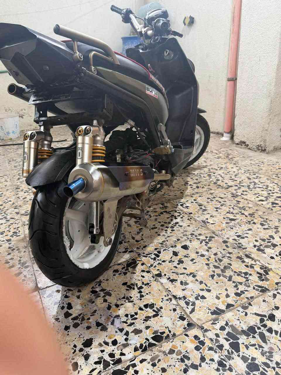 سكنس جبلي للبيع متروسه غراض +غراضها كله اصلي وكاله من الرمبه منزلها ماعدا الصالنصه مكينتها 58 رقمي ***********واتساب فقط مكاني بصره
كلج خلفي
كلج امامي wf
تعلاگه
دبلات امامي Dy
دبلات خلفي 
هاوزن
يدات بريك 
تعلاكه RGS 
طلاعات
بگلايت r6
قطره مال دهن
قبق بانزين
فچ برمبو
 چويترها چبير كلش
