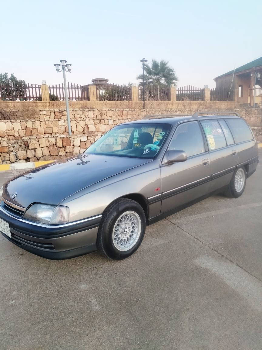 اوبل اوميكا موديل ١٩٩١ محرك20  لاسرف لابخار شرط گير عادي سنويه ٢٠٢٦جديد تايرات جديد كاربيايت كله شغال تاخم سدر جديد اكسل جديد تاخم كشنات جديد  كيجات كله شغال  شرط تحويل سعر45 بيهه مجال بصيط عنوان كركوك *********** كركوك, العراق
