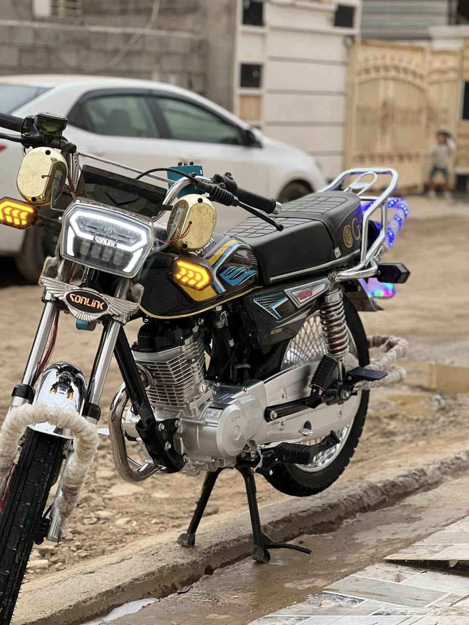 السلام عليكم تايكر 2025 كفاله عامه مكفول. من الشخط محرك ما مفتوح ماشي ٦٠٠ كيلو فقط كله شغال كهربائيات كله شغاله اي نقص ما بي دراجه مجمبزه خير من الله شلعه معدل فووول مكانه ديالى بعقوبة رحمه سعر خاص او اتصل ع رقم ***********
