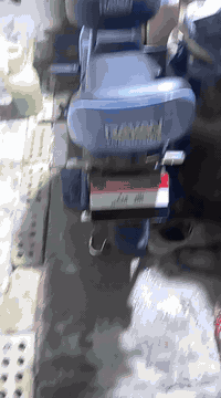 وبركاته  دراجه شحن ريان  حجم 14 دراجه نضيفه كلش والله  البطاريات عدد 4...