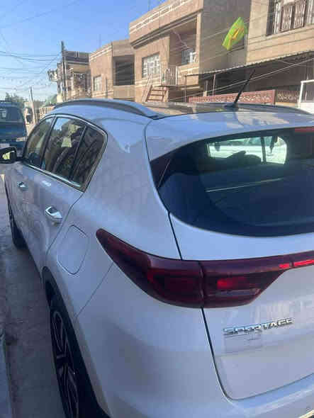 سبورتج ٢٠١٩ للبيع 
-بنوراما 
- فول تحكم ستيرن 
- ويل كب كبير
- مري شفط
- حساس امامي خلفي
السيارة استلام شركة ماشية ٦٦ الف 
بيهة صبغ بالباب الخلفي جداً بسيط بدون معجون 
السعر 197 وبيهة مجال بسيط
بغداد- الاعلام 

0772 707 8790 بغداد
