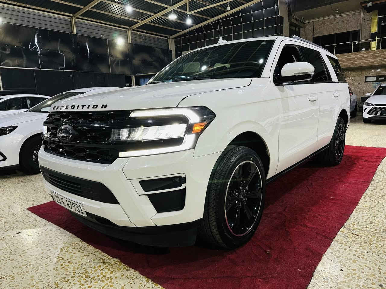🔊 (فرع كركوك) 

📌 Ford Expedition 2024 Limited  📌

⚙️حجم المحرك V6 سلندر (3.5L) توربو

♂️عداد المسافة 8206  mile

♦️(السيارة مرقمة سليمانية جاهزة) 

💵(السعر/ 32000 $) 

🔷عدد المقاعد 7 راكب

♦️ المواصفات :
بصمة تشغيل
بصمة ابواب
تشغيل عن بعد
صندوق شفط كهربائي
السيارة دفع رباعي  AWD 
فتحة سقف بانوراما
كاميرات محيطية 
رادار امامي (تحديد مسار)
رادار جانبي (نقاط عمياء)
رادار خلفي (التحذير من الاصطدام) 
تحكم وضعيات القيادة Drive modes 
شاحن موبايل Wireless 
كشنات جلد
كشنات الامامية تدفئة+ تبريد
كشنات خلفية تدفئة 
كشن خلفي منفصل 
شاشة كبيرة لمس+ كاميرا
سستم سماعات Bang&Olefsen
دوسات كهربائية 
تحكمات +تدفئة استيرن
اوتو بارك Auto Park 
اوتو ستارت Auto Start
اوتو ستوب Auto Stop
اوتو هولد Auto Hold
منافذ AUX+USB
مانع انزلاق+ABS
وبقية المواصفات المعروفة

♦️( العنوان/كركوك شارع المعارض)

♦️ للاتصال/

ابو محمد
***********

فيصل
***********
