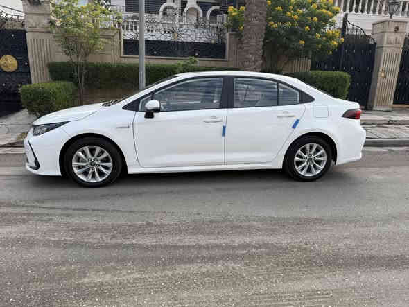 كورلا 2023 هايبرد صيني 

شكل الخليجي

ماشية 41 الف 

السعر 138$

مواصفات السيارة

سلايد رووف 

رادار

 بصمه

دشبول ديجيتال 

كشنات جلد احمر

كاميرا دوارة  

تبريد شاشة

قطعتين تبريد

هاند بريك كهرباء 

نظام مانع الانزلاق 

اوتو هولد Auto Hold 

اشارة في المرايا الجانبية

بيهة جاملغ الامامي بارد 

وبيهة ملاحضات بسيطة جدآ

مكانها بغداد 

للاستفسار ‭***********
