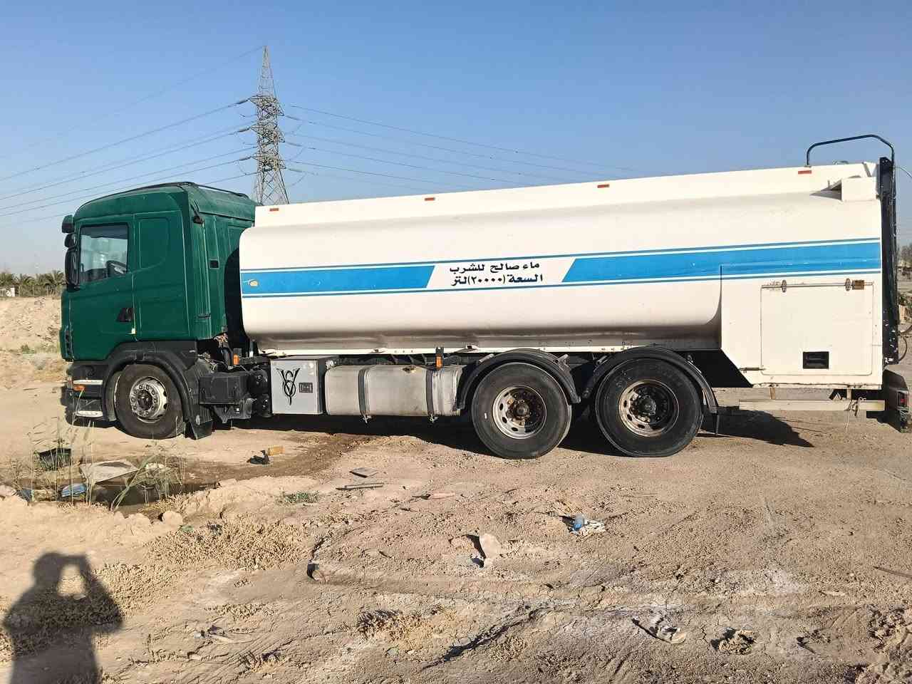 سكانيه موديل 2013 لا تنقص ولا أتبخر طخم تاير بالموديل 
رقم بصره  مكان السياره البصره.   الزبير 
رقم الهاتف ***********

