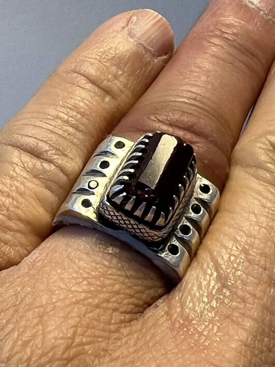 تحفه من العقيق اليمانيّ العباسي القديم العنوان الكوت للاستفسار الاتصال على ***********
